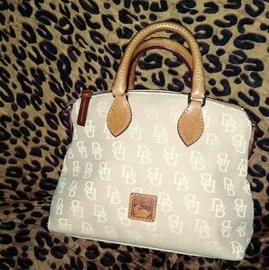 Dooney & Bourke handbag